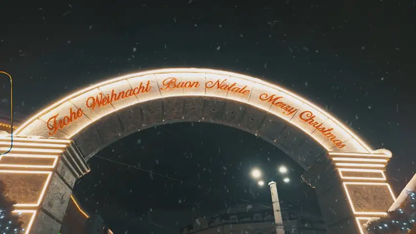 "FRÖHLICHE WEIHNACHTSZEIT"